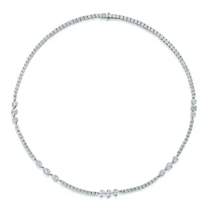 18ct White Gold Mixed Cut Diamond Collarette