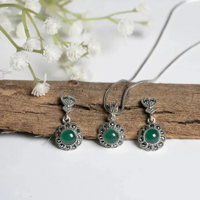 Emerald Blooms Silver Pendant Set