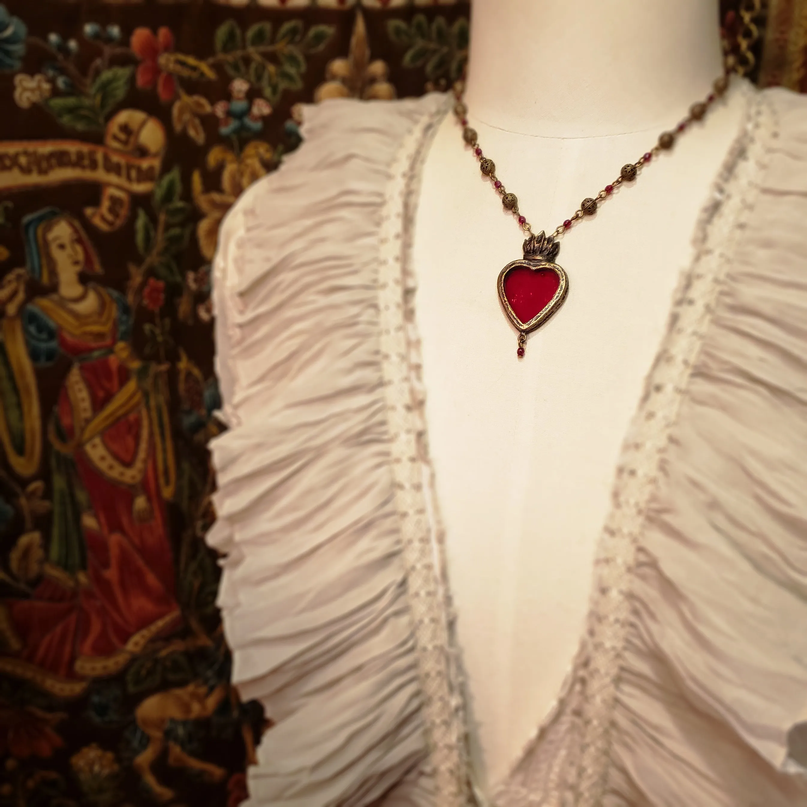 incendium amoris - a sacred heart amulet