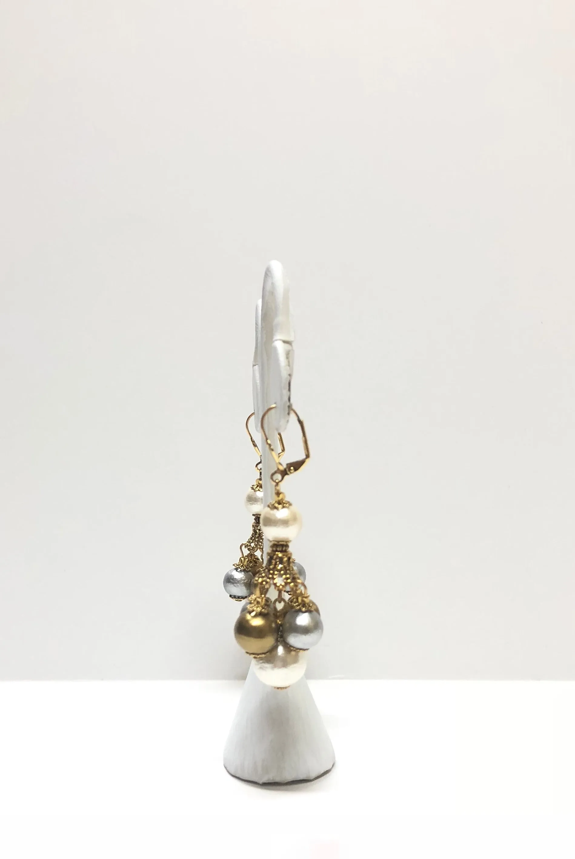LORREN BELL PRINCESS DANGLE EARRINGS