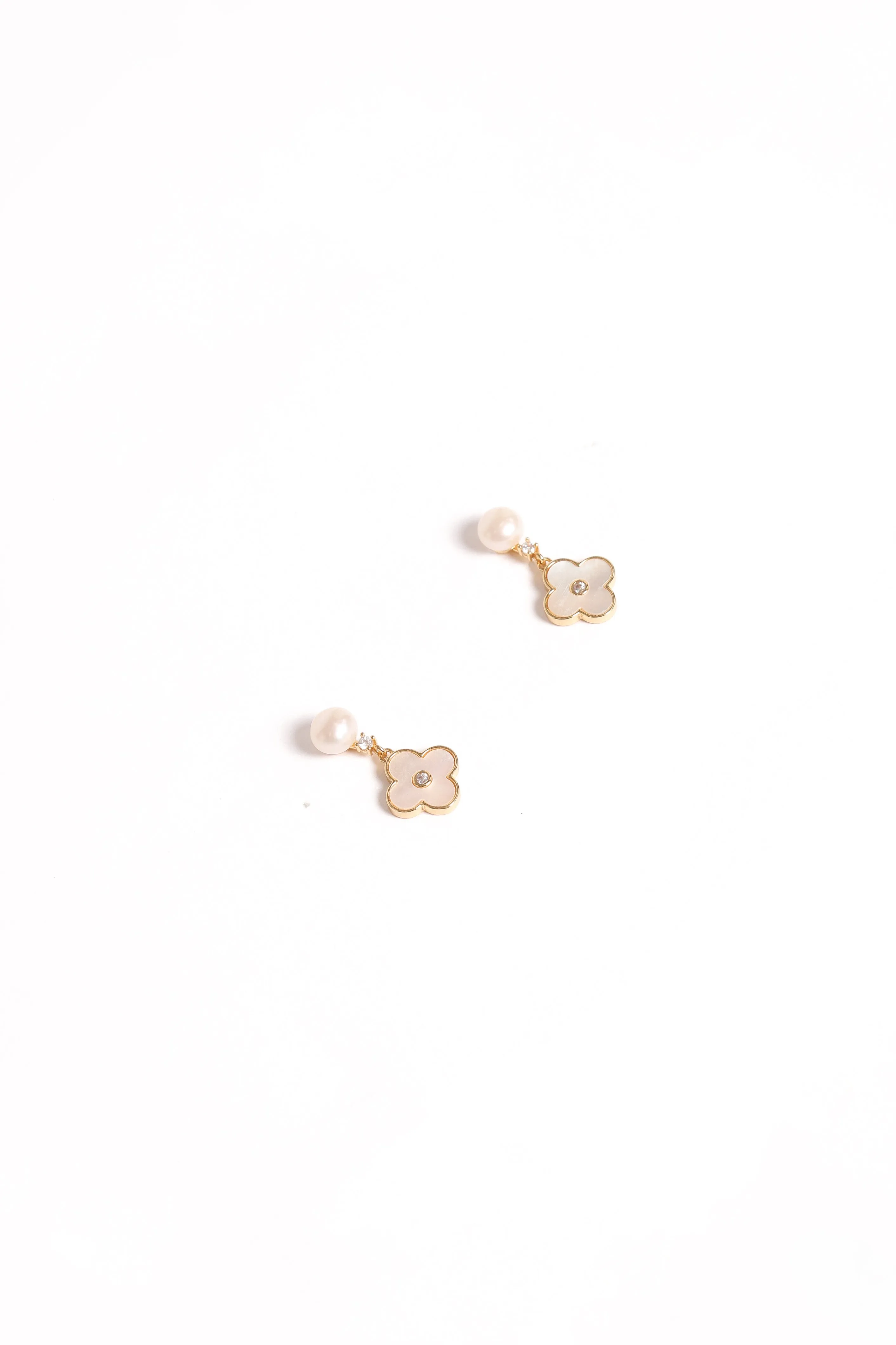 Marlowe Flower Earrings - Gold