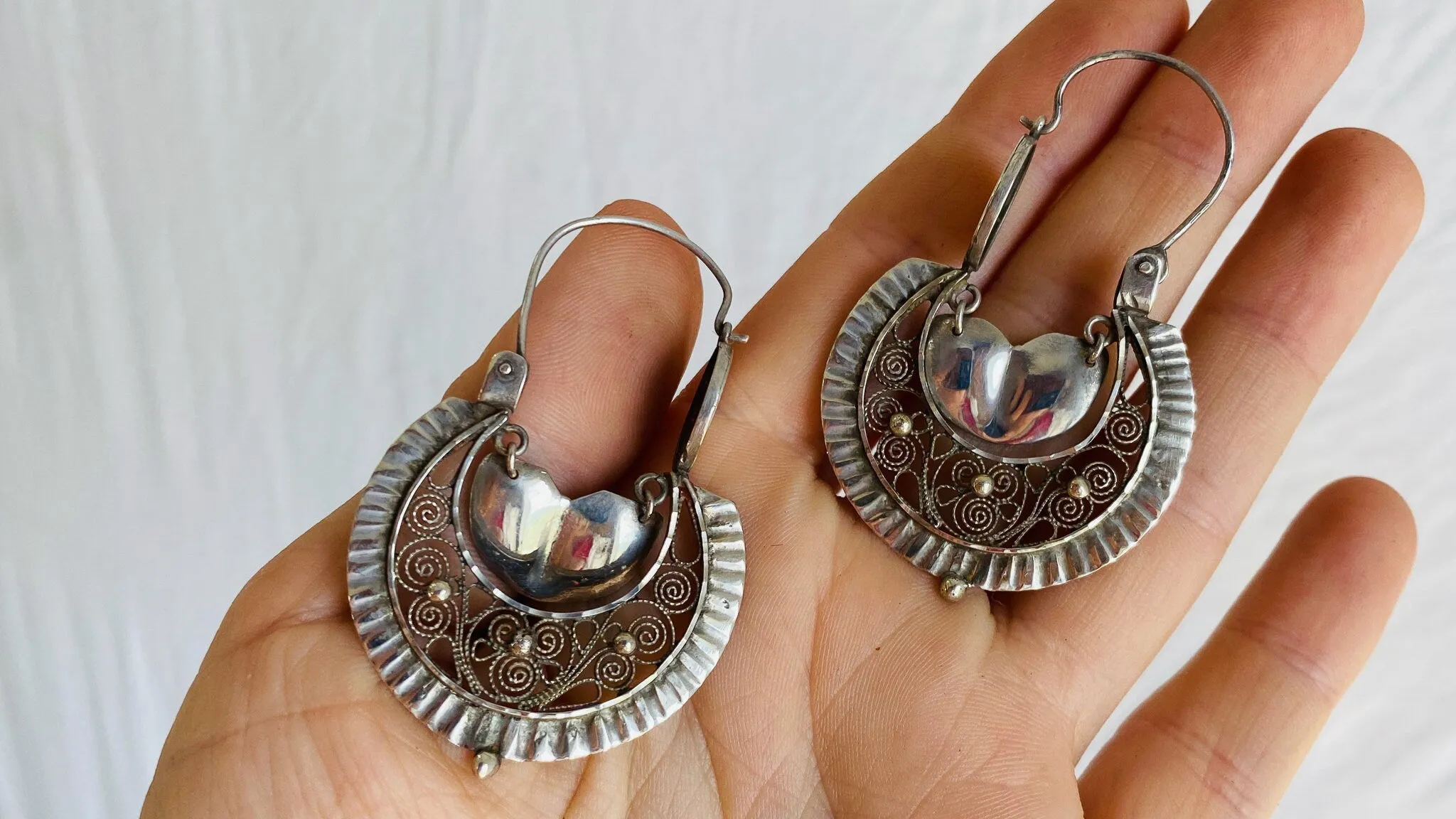 Oaxacan Filigree Earrings. Media Luna Hoops. Sterling Silver. Mexico. Frida Kahlo 0352